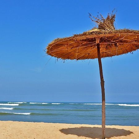 Apparemment De Luxe Bouznika Apartment Екстериор снимка